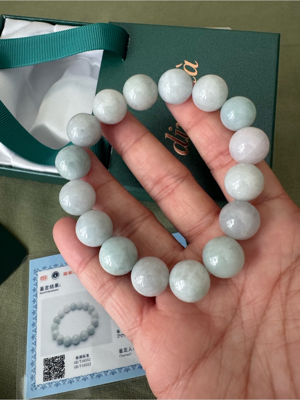 Jade Beaded Stretch Bracelet - Pale Green